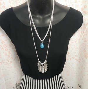 New Feather long silver necklace